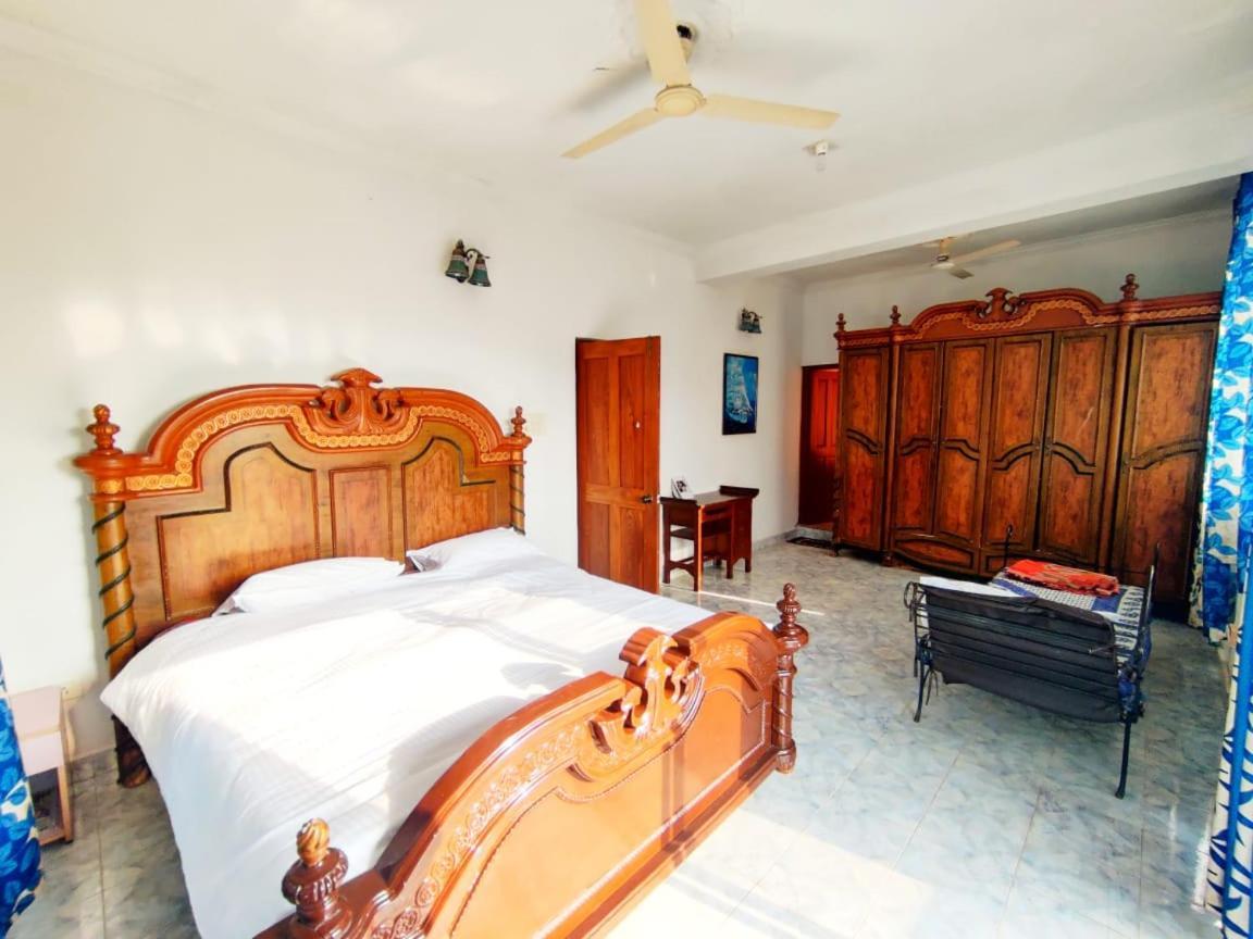 Amazing Hilltop 4 Bhk Villa With Private Pool Near Candolim Ngoại thất bức ảnh